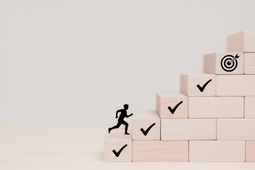 階段をのぼるミニチュア